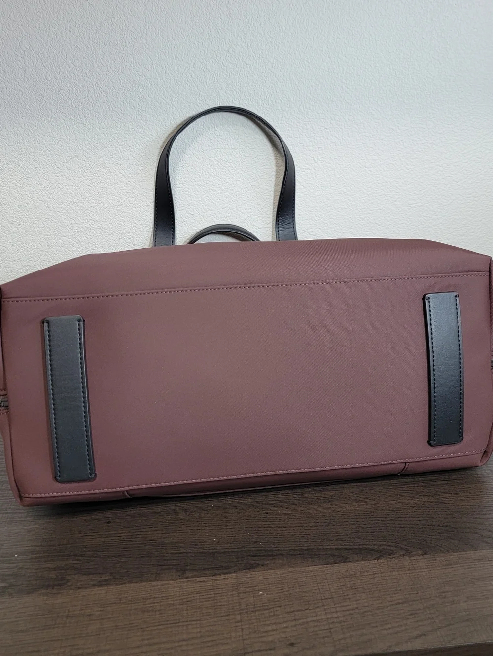 Away The Everywhere Bag In Burgandy No Shoulder Strap - Picture 10 of 10